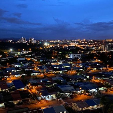 2Br Jazz Suites Vivacity Megamall Kuching Sarawak Exterior foto